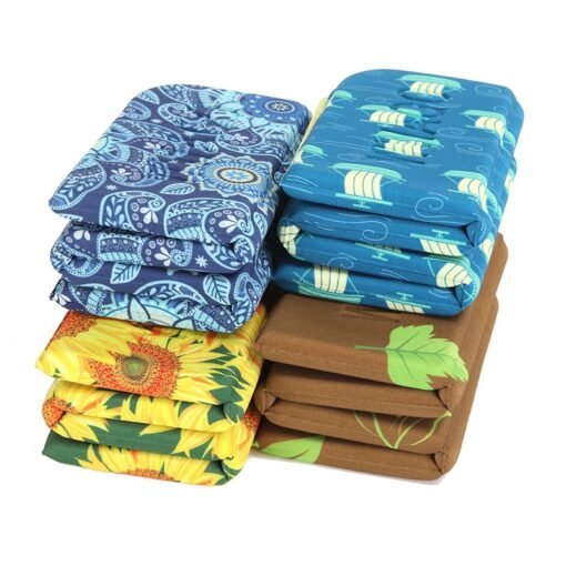 Outdoor Beach Picnic Folding Camping Mat Multiplayer Waterproof Sleeping Camping Pad Mat Moistureproof Beautiful Blanket